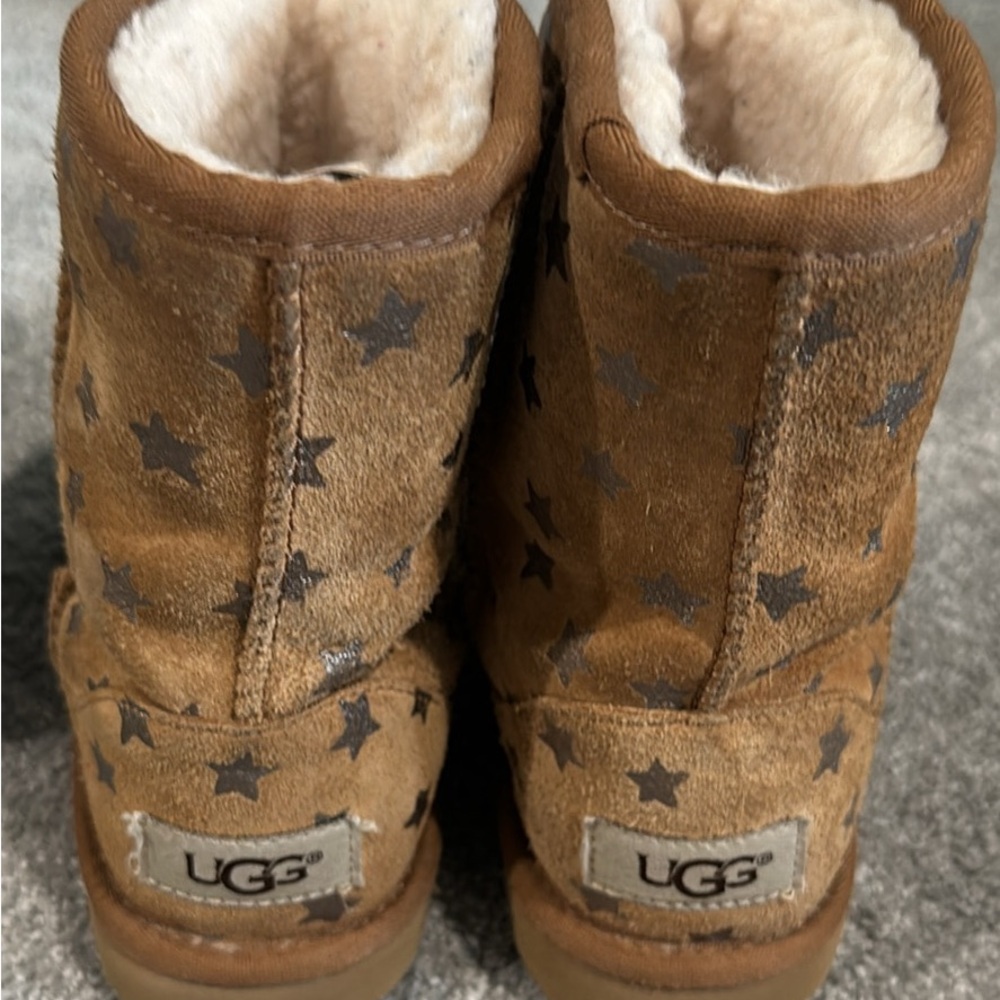 Girls Ugg boots